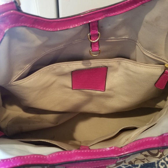 Authentic Coach signature large tote - Picture 6 of 8